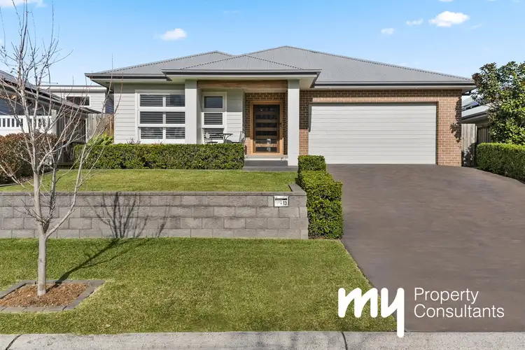13 Dengate Close, Elderslie NSW 2570