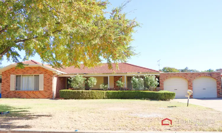11 Karoom Drive, Glenfield Park NSW 2650