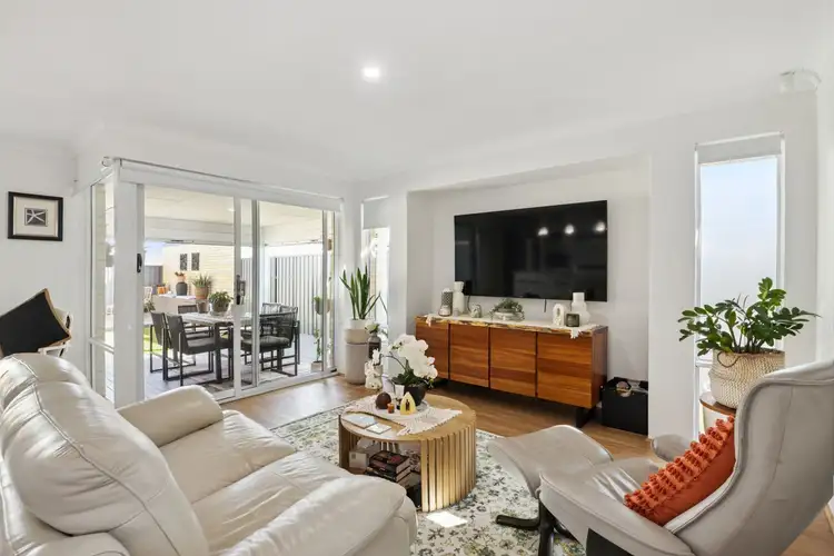 Fifth view of Homely house listing, 31 Ligado Avenue, Aveley WA 6069