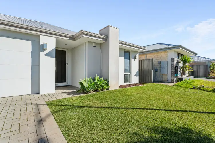 Second view of Homely house listing, 15 Magenta Vista, Brabham WA 6055