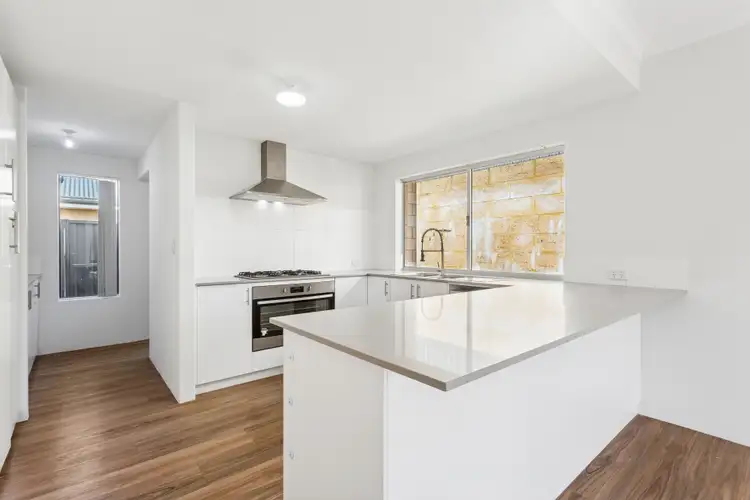 Seventh view of Homely house listing, 15 Magenta Vista, Brabham WA 6055