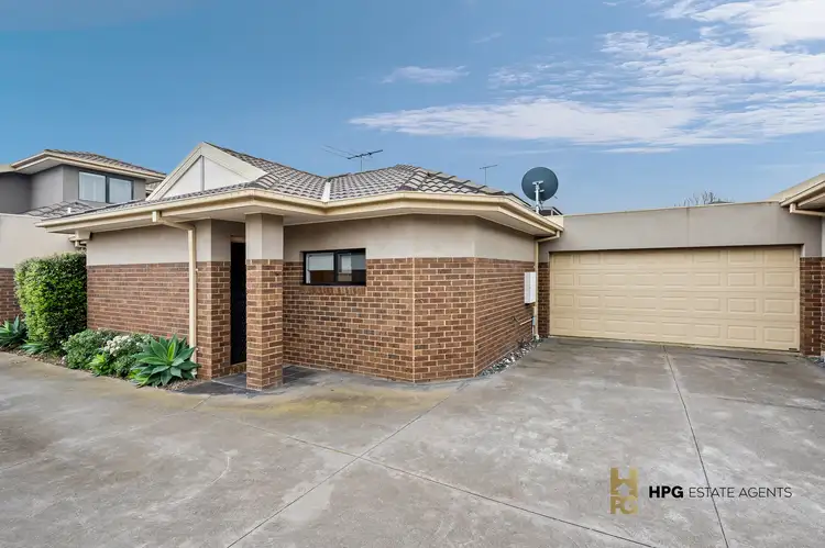 2/28 McNamara Avenue, Airport West VIC 3042