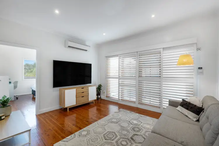35 Cochrane Street