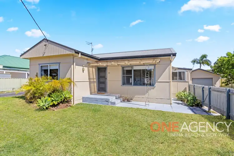19 Carrington Avenue, Woy Woy NSW 2256