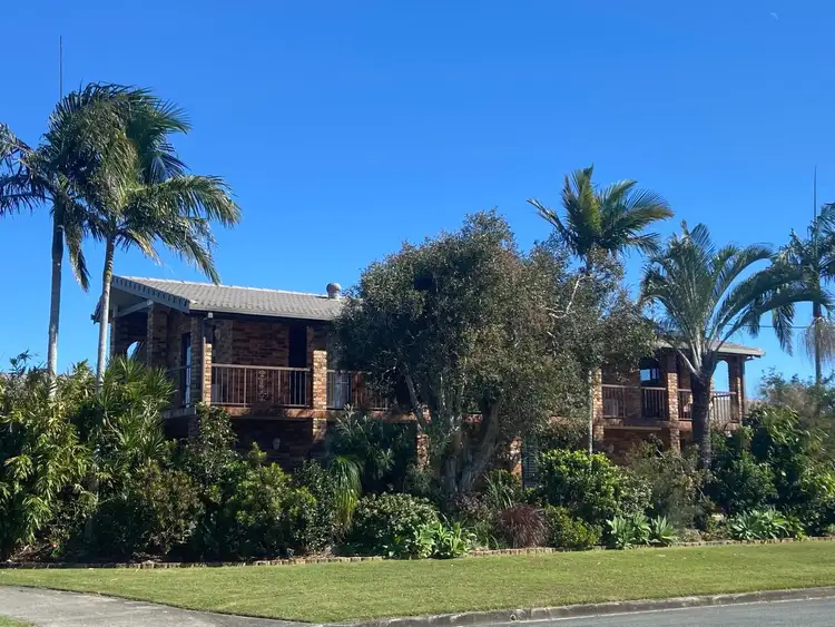 37 Lamerough Parade, Golden Beach QLD 4551