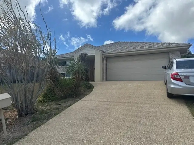 12 Crestview Crescent, Bucasia QLD 4750