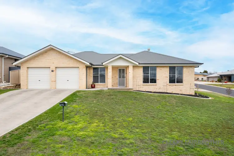 10 Coolabah Close, Kelso NSW 2795