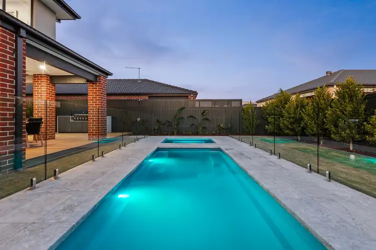 18 Fleurieu Circuit, Armstrong Creek VIC 3217