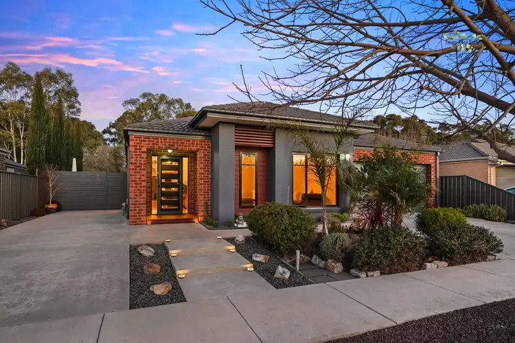 19 Roper Terrace, Epsom VIC 3551