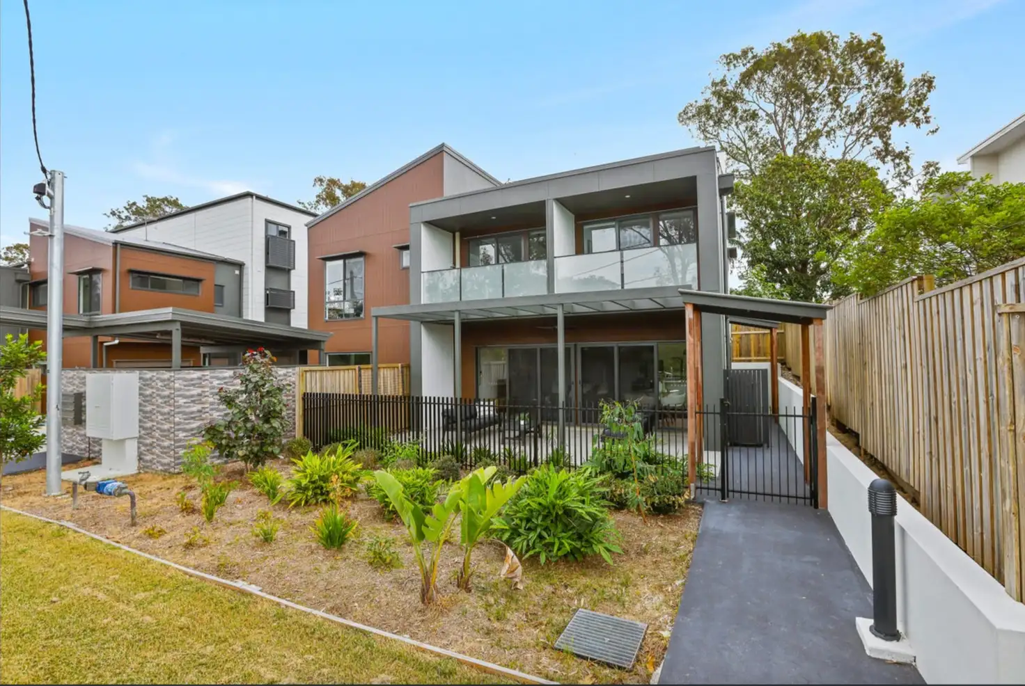 Main view of Homely townhouse listing, 2/3-7 Bartlett Street, Morningside QLD 4170