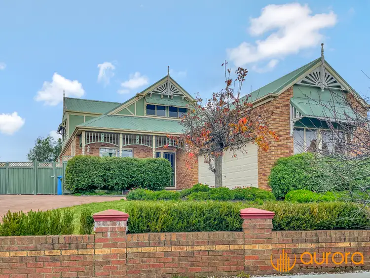 8 Cunneen Crescent, Berwick VIC 3806