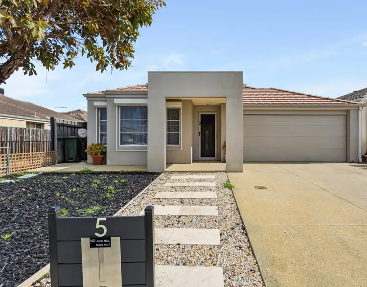 5 Cadogan Outlook, Ellenbrook WA 6069