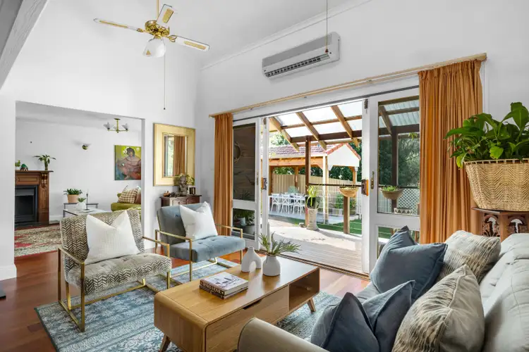 Second view of Homely house listing, 5 Foy Avenue, Figtree NSW 2525