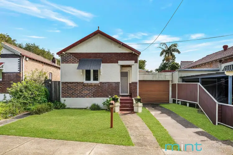 15 Redman Parade, Belmore NSW 2192