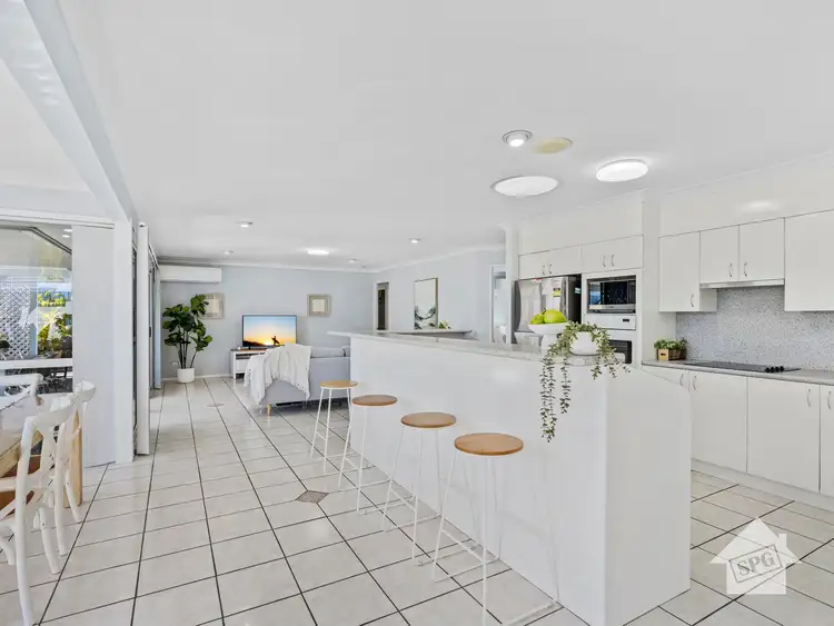 Sixth view of Homely house listing, 8 Iona Close, Belmont QLD 4153