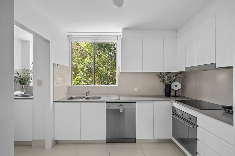 Third view of Homely apartment listing, 2B/8 Hampden Street, Paddington NSW 2021