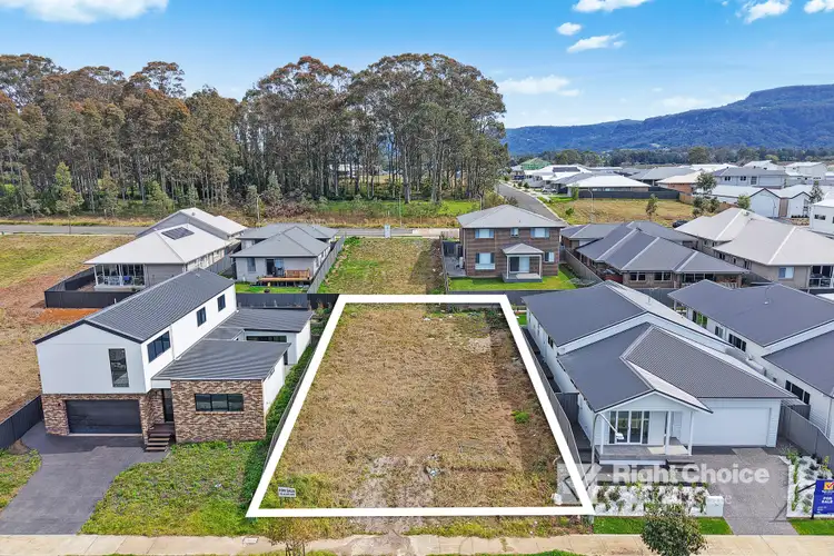 13 Wirraway Boulevard, Badagarang NSW 2540