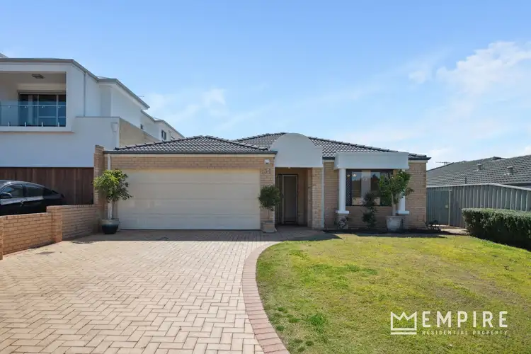 13B Sumich Gardens, Coogee WA 6166