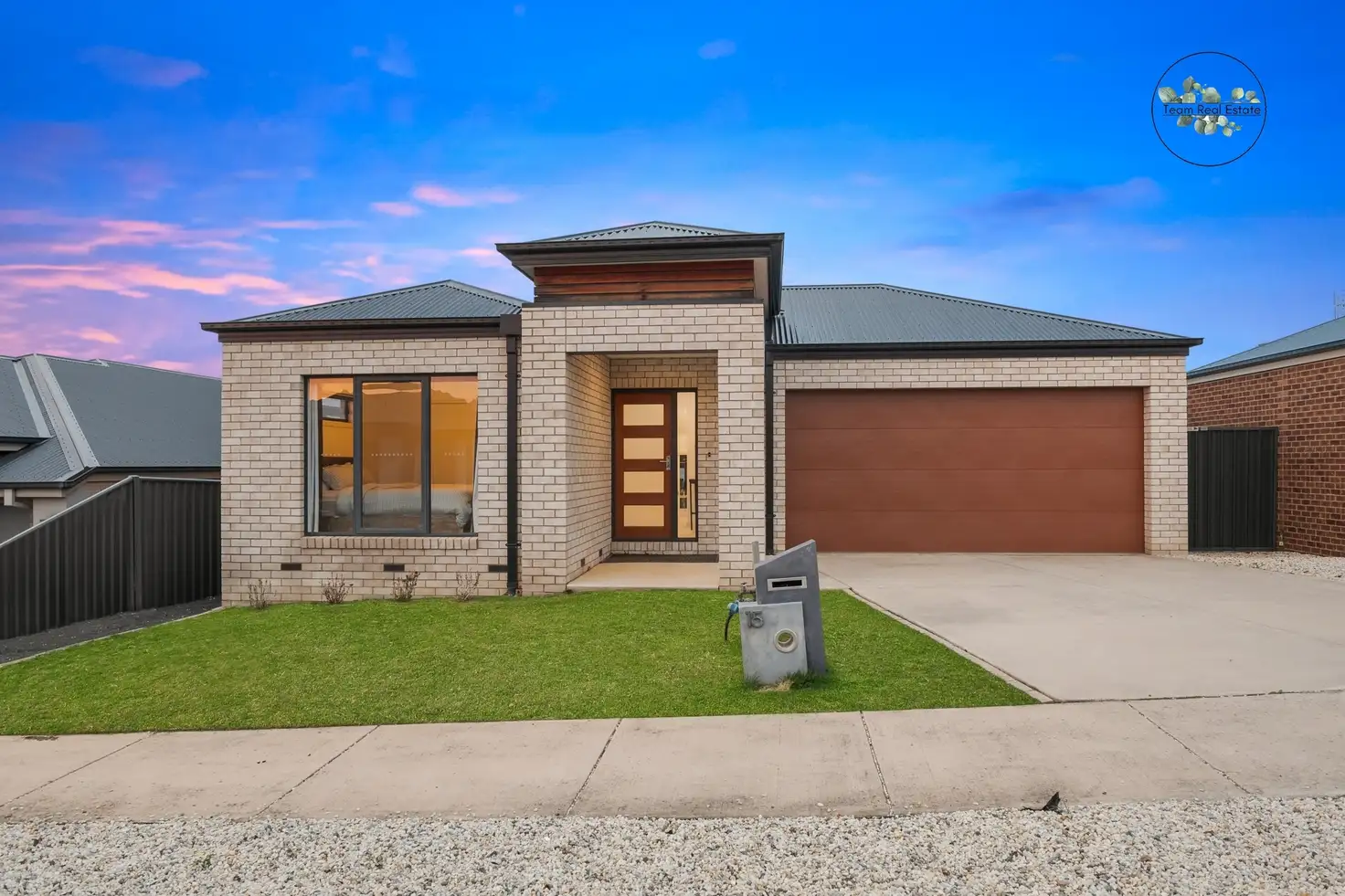 Main view of Homely house listing, 15 Ashbourne Way, Kangaroo Flat VIC 3555
