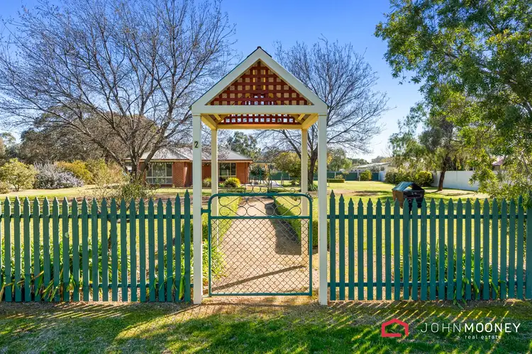 2 Scott Street, The Rock NSW 2655
