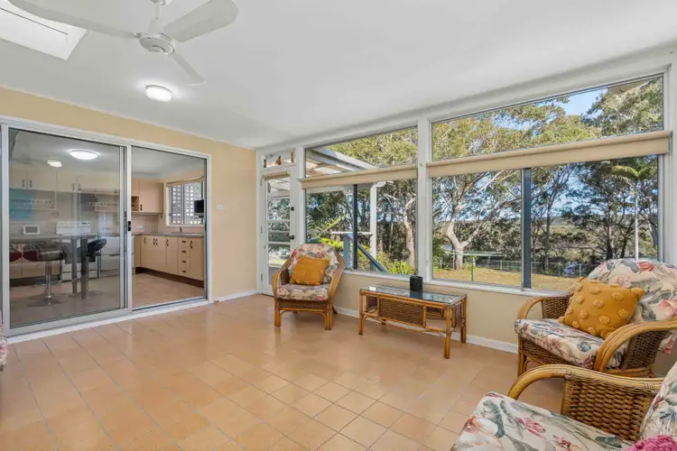 85 Osterley Avenue, Orient Point NSW 2540