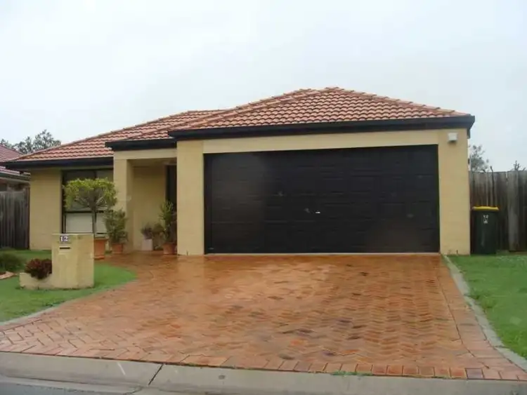 12 Pamela Street, Wynnum West QLD 4178