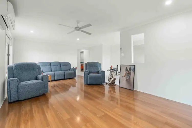 12 Mintbush Crescent