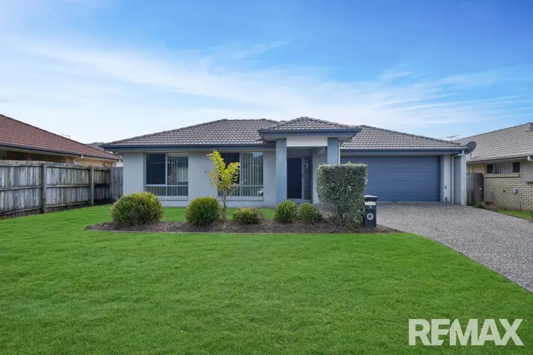 16 Highcliff Crescent, North Lakes QLD 4509