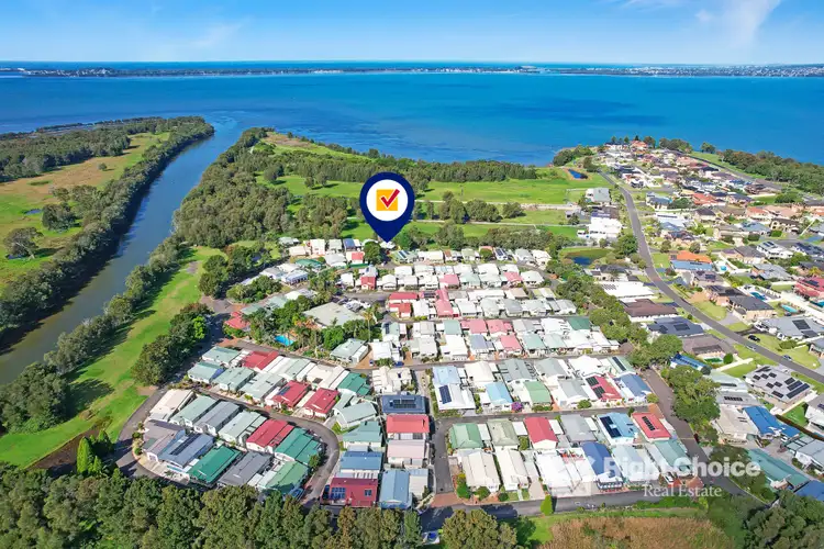 84 Casuarina Crescent, Kanahooka NSW 2530