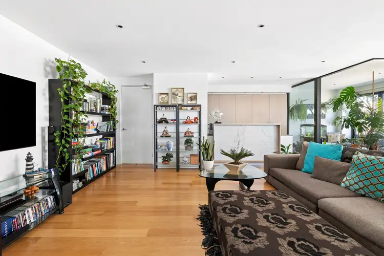 16/11 Sydney Avenue, Barton ACT 2600