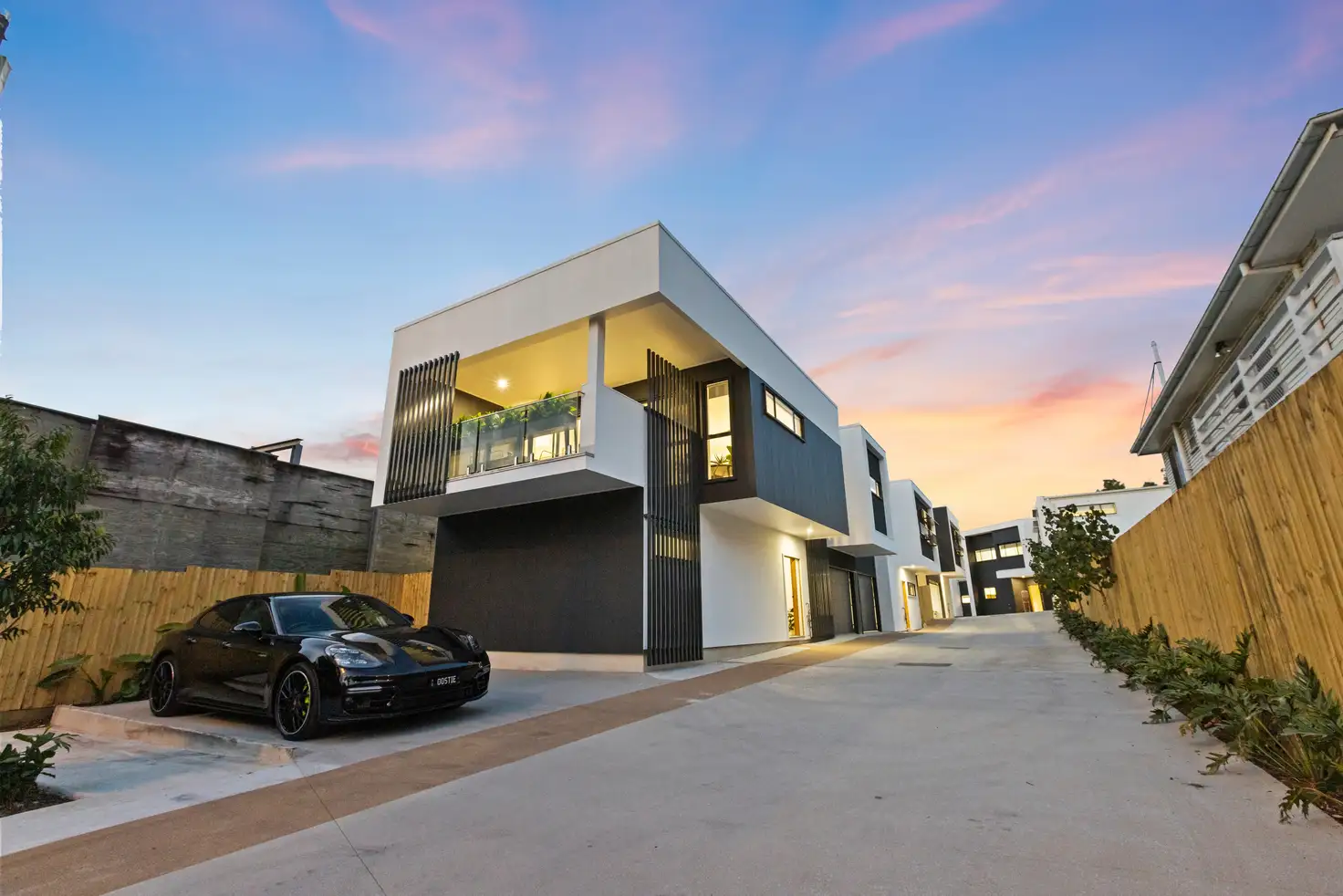 Main view of Homely townhouse listing, 1/1975 Creek Road, Murarrie QLD 4172