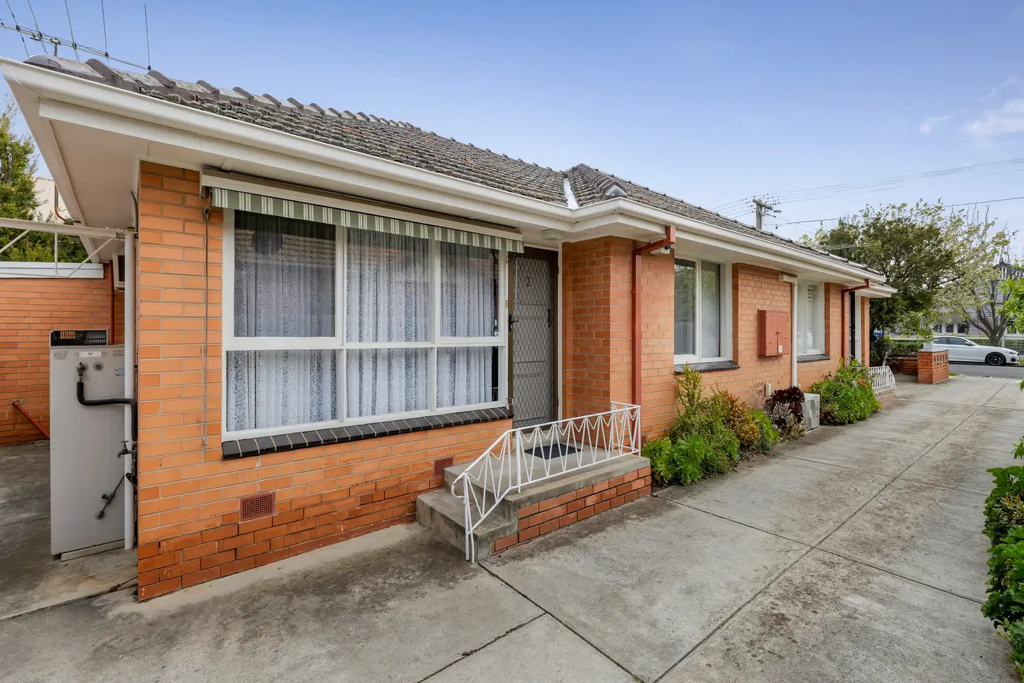Main view of Homely unit listing, 2/11 St Kinnord Street, Aberfeldie VIC 3040