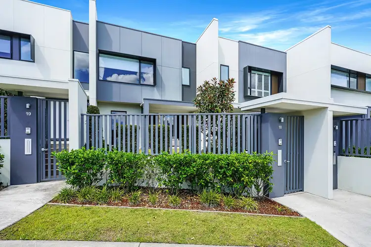 Second view of Homely townhouse listing, 18/1 Flametree Cct, Arundel QLD 4214
