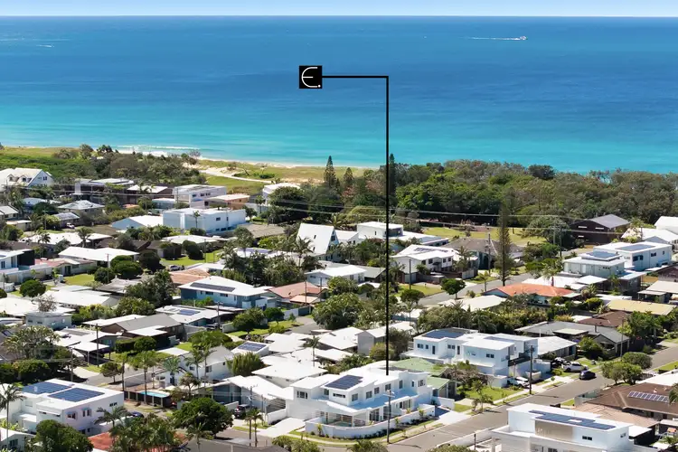 1/5 Baringa Street, Warana QLD 4575