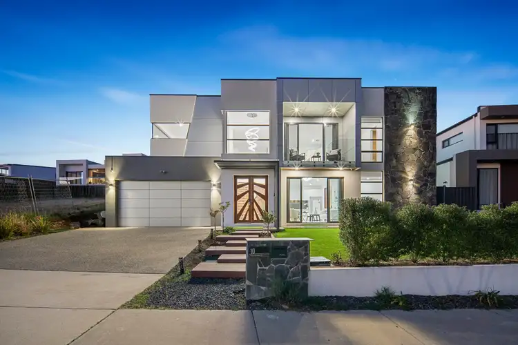 10 Verreaux Crescent, Throsby ACT 2914