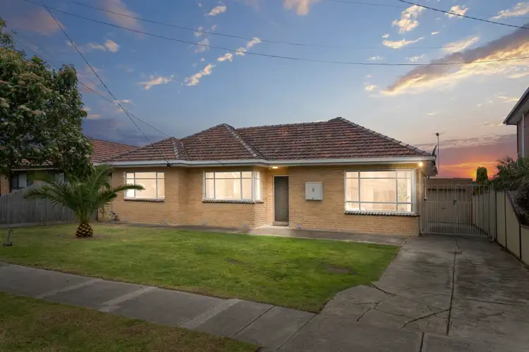8 Batman Avenue, Keilor Park VIC 3042