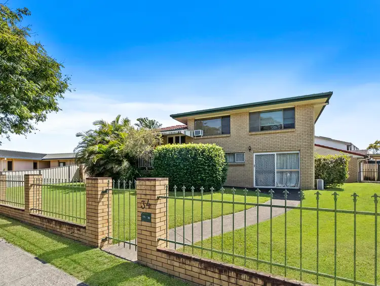 Second view of Homely house listing, 34 Cadogan Street, Carindale QLD 4152