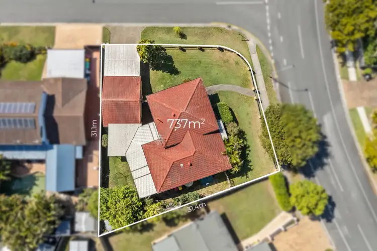 Fourth view of Homely house listing, 34 Cadogan Street, Carindale QLD 4152