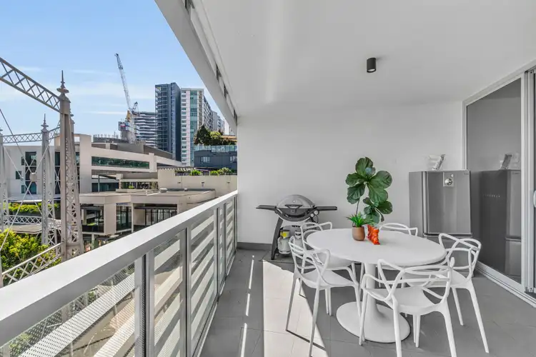 Third view of Homely apartment listing, 304/70 Longland Street, Newstead QLD 4006
