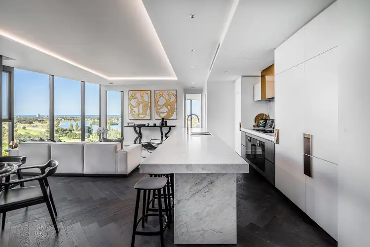 1305/8 Bowen Crescent, Melbourne VIC 3004