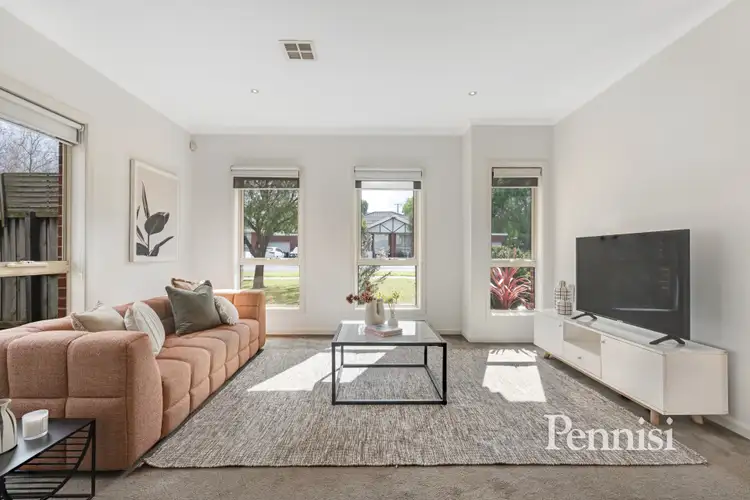 6 Hayes Parade, Pascoe Vale VIC 3044