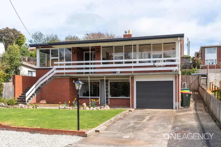 6 West Park Grove, Parklands TAS 7320