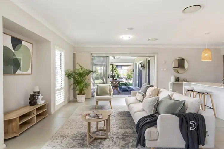 6 Jabiru Drive, Fern Bay NSW 2295