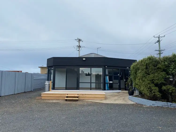 8 Dooley Street, Penguin TAS 7316