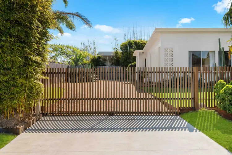 102 Greenbank Grove, Culburra Beach NSW 2540