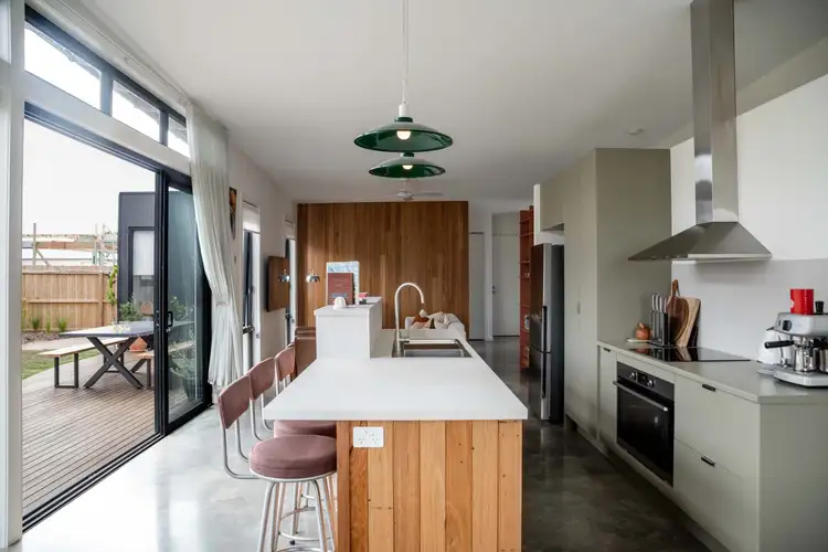 16 Murnong Circuit, Torquay VIC 3228