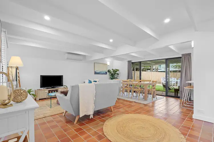 35 Orsova Road, Yeronga QLD 4104