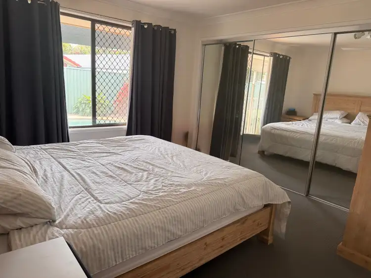 60 Avocado Street, Elanora QLD 4221