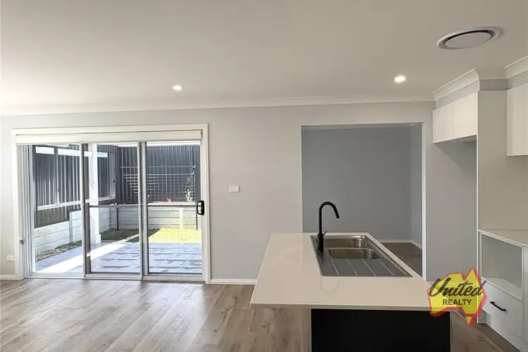 Fifth view of Homely house listing, 866B Montpelier Drive, The Oaks NSW 2570