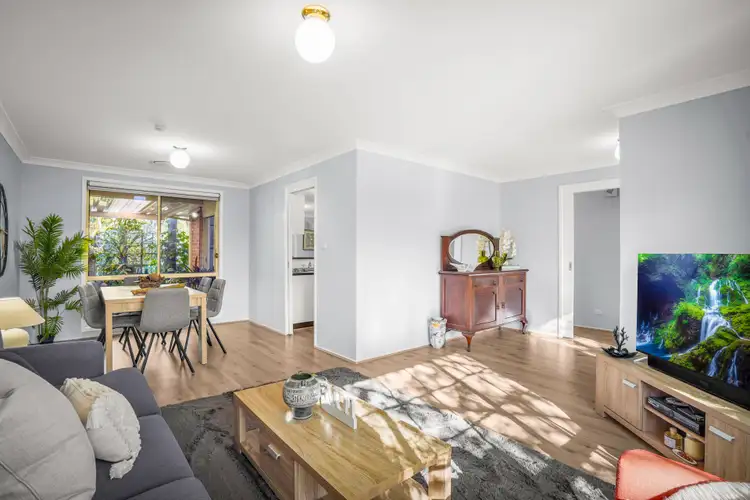 2 Moss Glen, Cranebrook NSW 2749